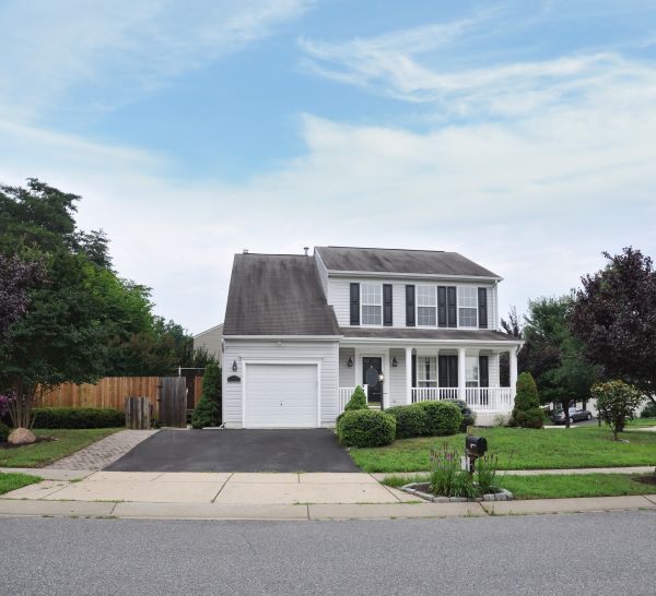 Cost of Concrete Apron Installation in Yonkers